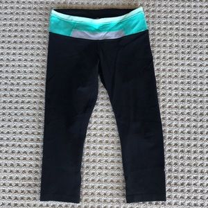 Cropped lululemon workout pants Size 8